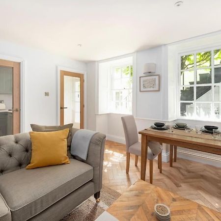 Spacious Apartment - 5 Minutes Walk To Bath Abbey Ngoại thất bức ảnh