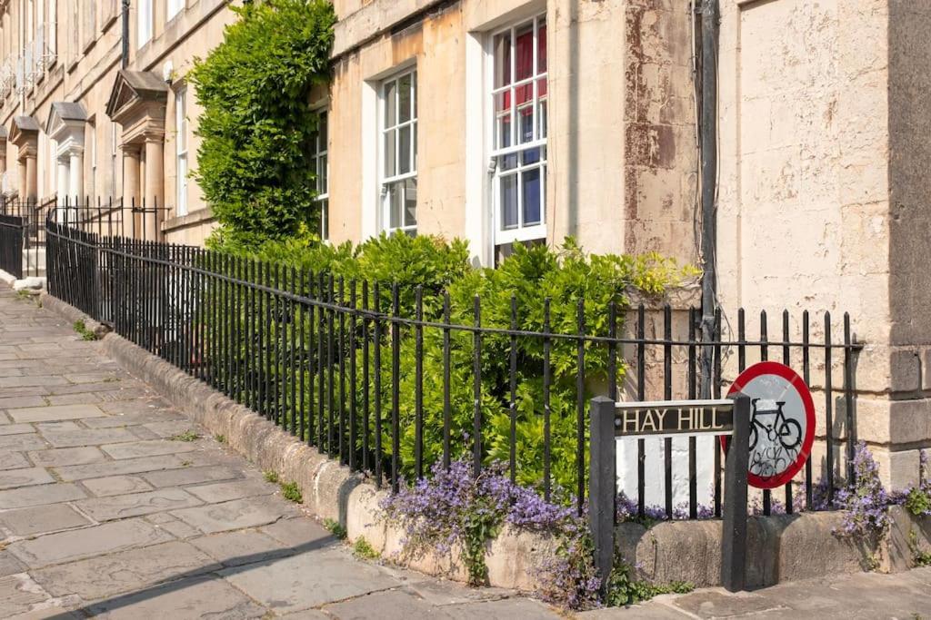 Spacious Apartment - 5 Minutes Walk To Bath Abbey Ngoại thất bức ảnh
