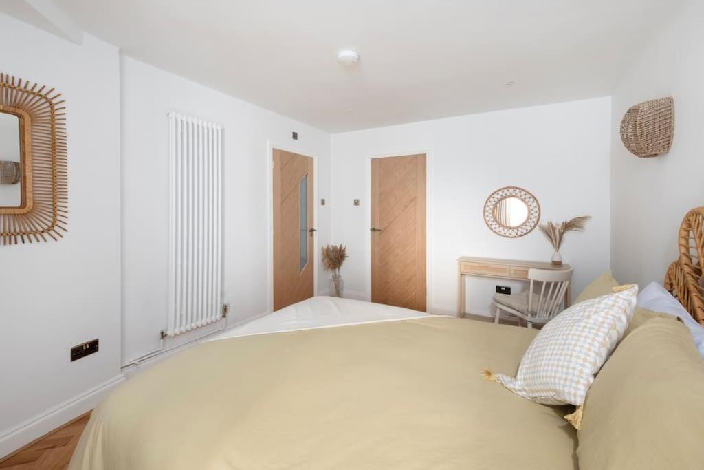 Spacious Apartment - 5 Minutes Walk To Bath Abbey Ngoại thất bức ảnh