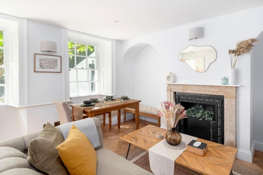 Spacious Apartment - 5 Minutes Walk To Bath Abbey Ngoại thất bức ảnh